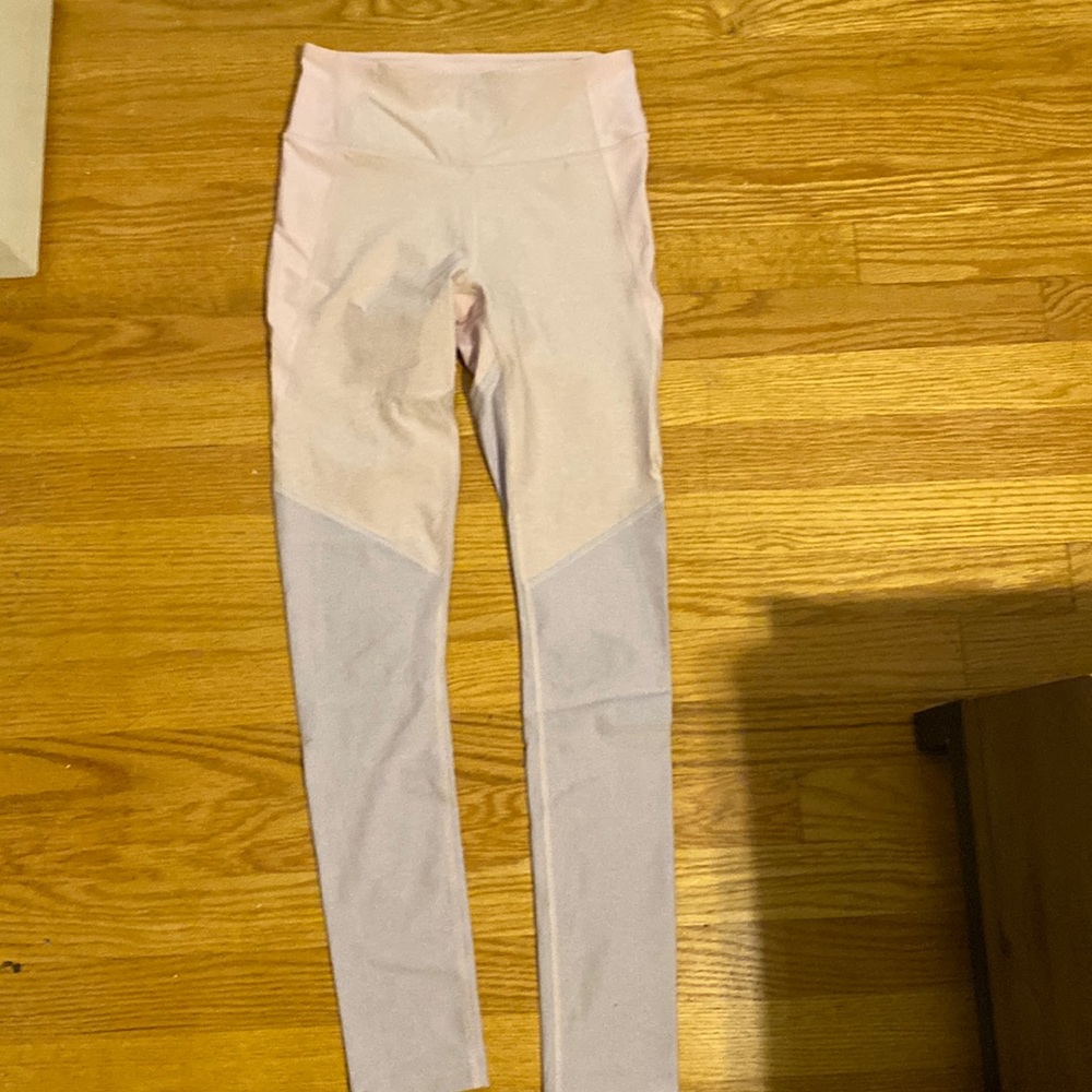 Outdoor Voices Warmup ⅞ Leggings - Pastel Pink and Lavender - Size XS - NWOT